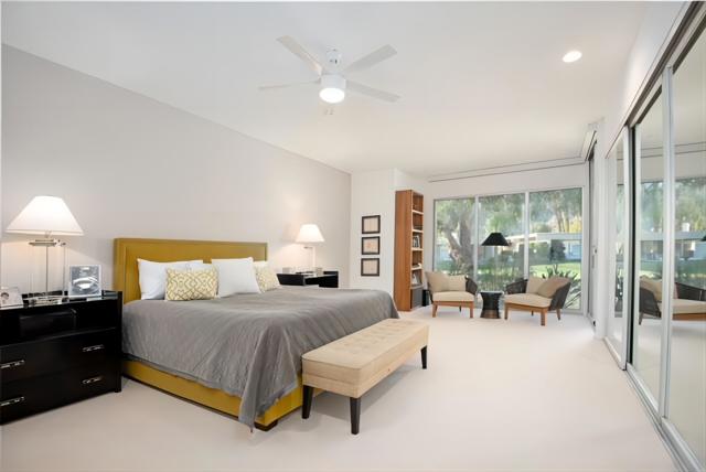 71 Westlake Circle, Palm Springs CA: https://media.crmls.org/mediaz/3a699c0a-ed16-4719-b9c3-7440bdf98810.jpg