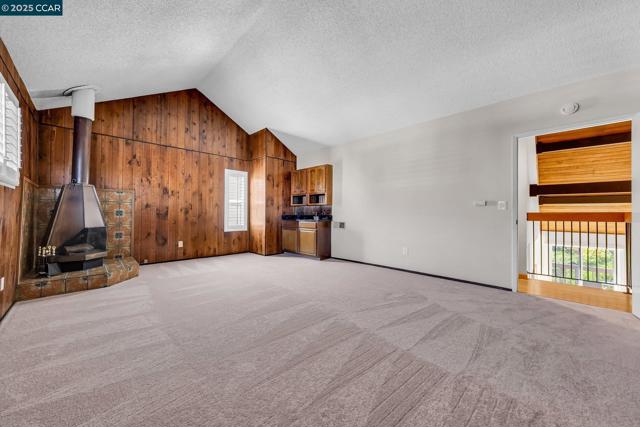 1310 Lewis Ln, Pinole CA: https://media.crmls.org/mediaz/3a6a03a2-afbc-4c7d-874e-640822704e78.jpg