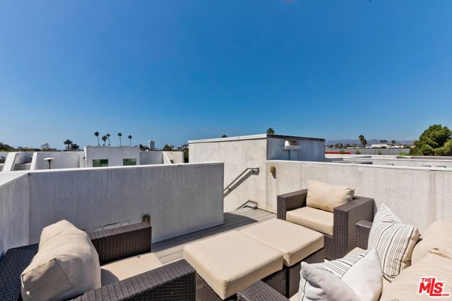 3 Bed Home for Sale in Santa Monica, California