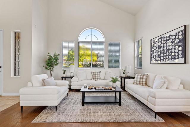 1117 Camino Biscay, Chula Vista CA: https://media.crmls.org/mediaz/3a6a99cc-421d-4fb8-a01e-6c9893014316.jpg