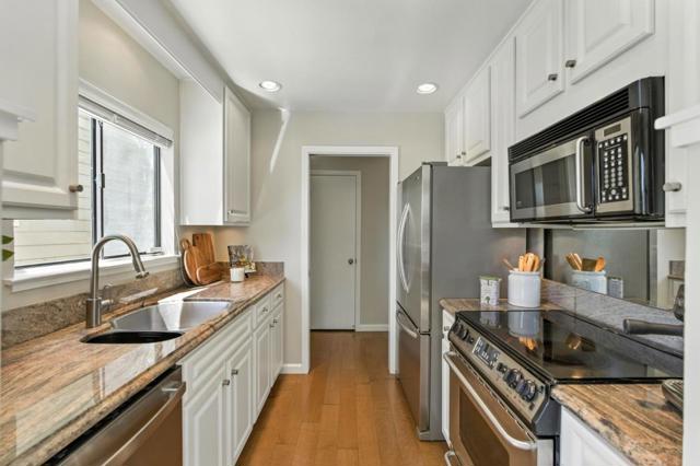 1090 Shoreline Drive, San Mateo CA: https://media.crmls.org/mediaz/3a6b7203-10bc-4a48-a6db-449dc66e2049.jpg