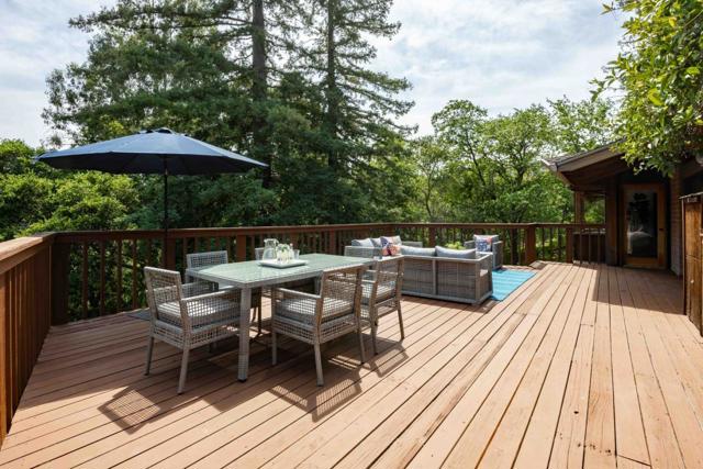 27690 Briones Court, Los Altos Hills CA: https://media.crmls.org/mediaz/3a6b753c-f198-4d0e-8a65-58a28636a1d8.jpg