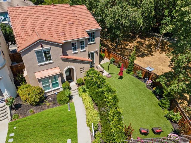 5989 Hillbrook Pl, Dublin CA: https://media.crmls.org/mediaz/3a6b8588-f62b-4c8b-925c-ef85a53ab14d.jpg