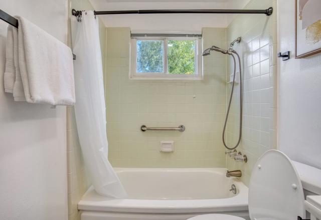 5381 Carryback Avenue, San Jose CA: https://media.crmls.org/mediaz/3a6c11e1-9935-48dc-981e-22634b391ec4.jpg