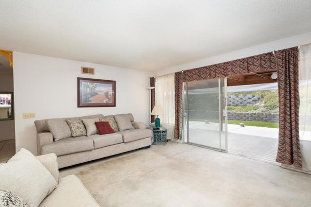 Detail Gallery Image 8 of 17 For 864 Crystal Creek Ct, Chula Vista,  CA 91910 - 4 Beds | 2 Baths