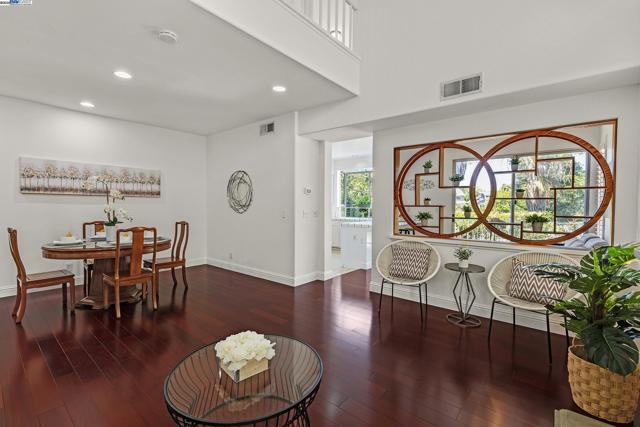 131 Diapian Bay, Alameda CA: https://media.crmls.org/mediaz/3a6dae90-8d62-43a3-9711-828171030411.jpg