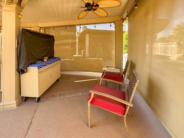 80394 Avenue 48, Indio CA: https://media.crmls.org/mediaz/3a6e3ae6-d3d0-4681-9643-afedc93d4702.jpg