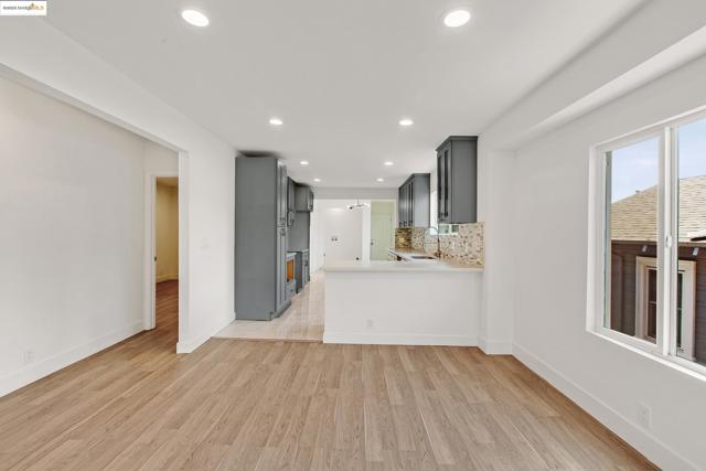 2906 Adeline St, Oakland CA: https://media.crmls.org/mediaz/3a6ebe96-2cea-4ba6-9e05-07f662ba1479.jpg