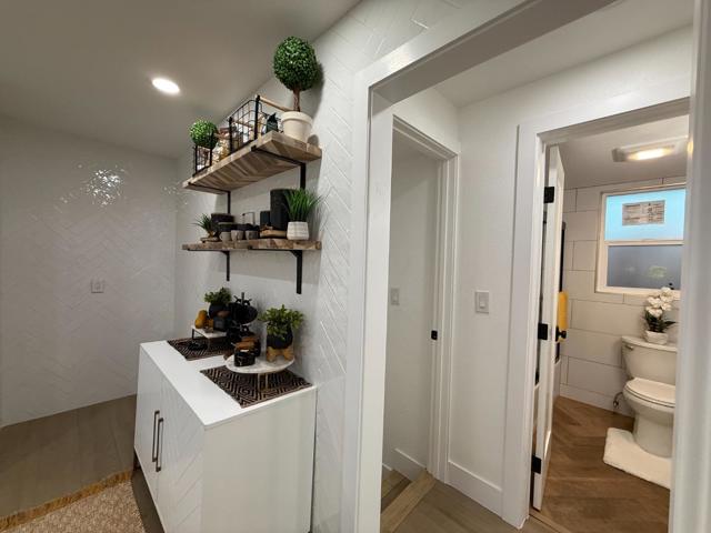 684 David Avenue, Monterey CA: https://media.crmls.org/mediaz/3a6ec33e-ead0-4b15-8960-3b3ce7b2c256.jpg