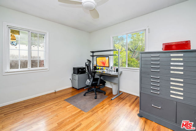 15361 Archwood Street, Van Nuys CA: https://media.crmls.org/mediaz/3a6fb0d0-d7b0-43f6-9910-585c10934081.jpg