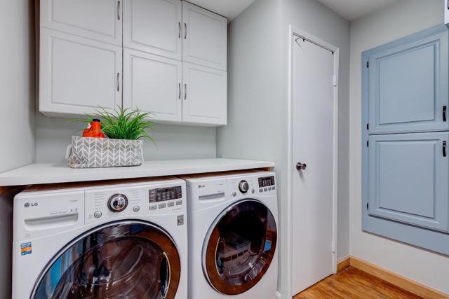933 Shoreline Drive, Alameda CA: https://media.crmls.org/mediaz/3a702ad2-da51-4a3a-96a9-bea118d3bcd8.jpg