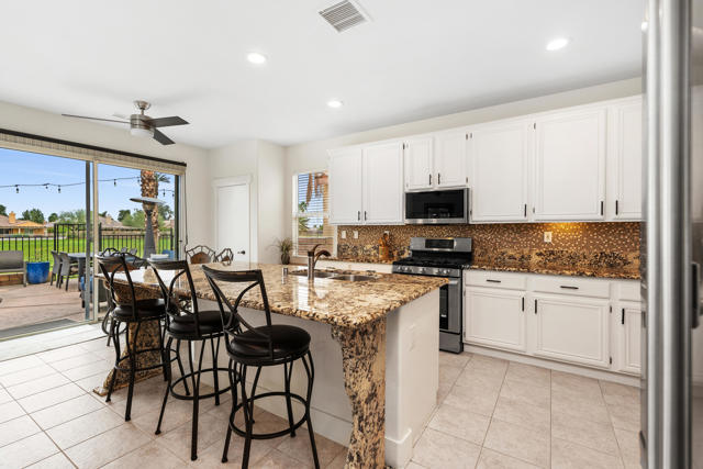 Image 8 of 22 For 49438 Douglas Street