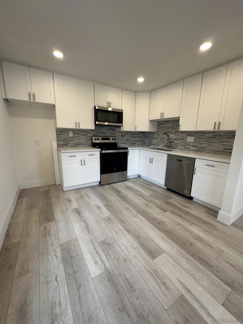 4617 19 Del Monte Ave, San Diego CA: https://media.crmls.org/mediaz/3a708fc2-aac4-428a-8b01-de64adef4ff6.jpg