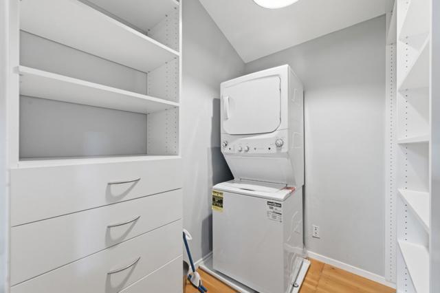 1353 Edgewood Road, Redwood City CA: https://media.crmls.org/mediaz/3a709e2a-30fb-467c-ab75-d4022959eb37.jpg