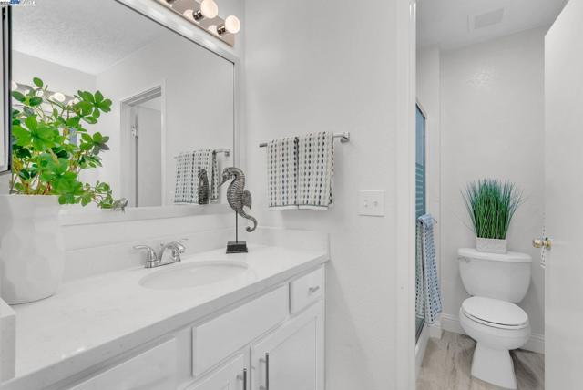 6189 Thornton Ave, Newark CA: https://media.crmls.org/mediaz/3a70f13b-d087-4099-a309-c9c25a9bbe81.jpg