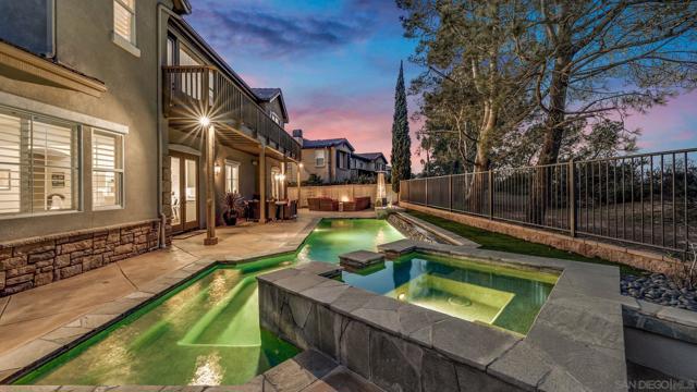 571 Lynwood Dr, Encinitas CA: https://media.crmls.org/mediaz/3a73893d-4460-46cd-be4e-6d8b1dbb43a3.jpg