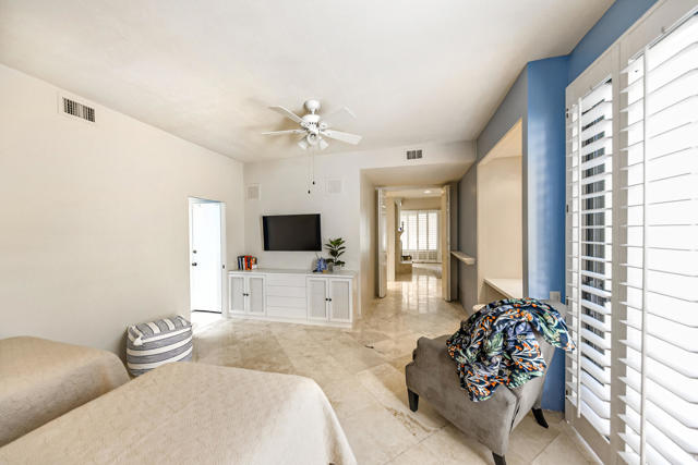 Image 19 of 21 For 749 Inverness Drive