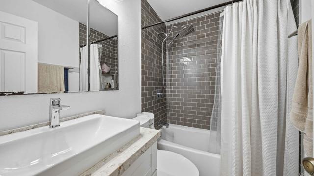 Detail Gallery Image 25 of 32 For 2956 C St #15,  San Diego,  CA 92102 - 2 Beds | 1/1 Baths