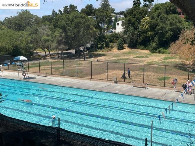 Nearby Diamond Park Swimming Pool