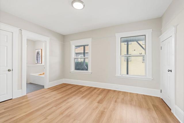 551 53rd Street, Oakland CA: https://media.crmls.org/mediaz/3a7508c4-7205-4d7f-a22b-a56cccabe5db.jpg