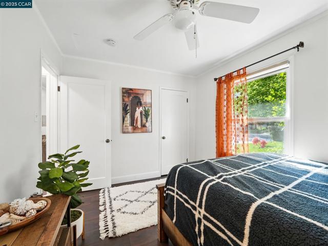 1836 Newell Ave, Walnut Creek CA: https://media.crmls.org/mediaz/3a75a7a5-e884-41b7-8bdc-5cf6a2c852e6.jpg