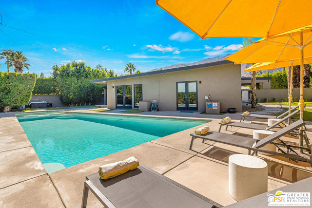1111 East Tachevah Drive, Palm Springs