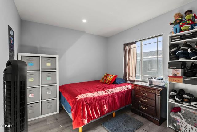 1550 Rory Lane, Simi Valley CA: https://media.crmls.org/mediaz/3a78d4d6-3d03-4461-9456-3288e08d3629.jpg