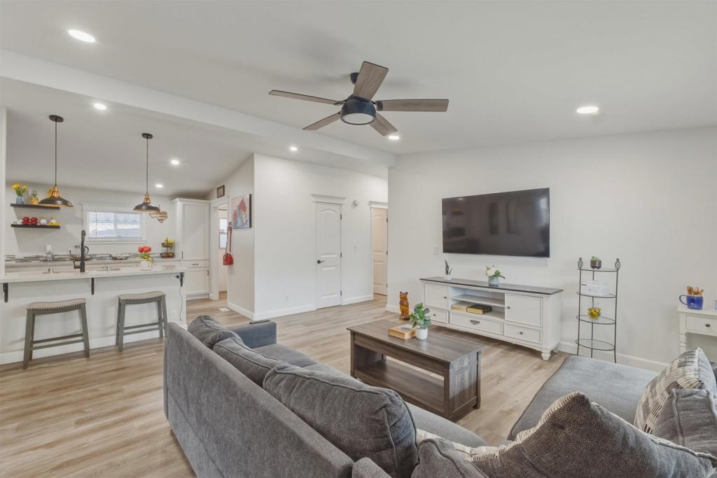 200 Emerald Drive - photo 3