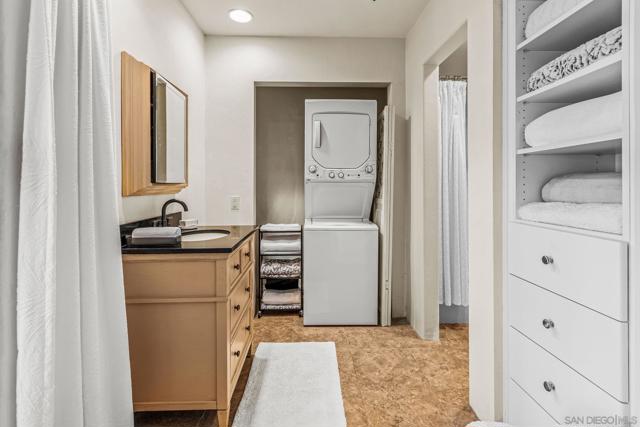 2003 Costa Del Mar Rd, Carlsbad CA: https://media.crmls.org/mediaz/3a78fa9e-3b30-4ff6-ba5b-5294e07ea913.jpg
