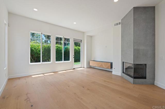 Detail Gallery Image 25 of 75 For 2327 Falkirk Row, La Jolla,  CA 92037 - 3 Beds | 3/1 Baths