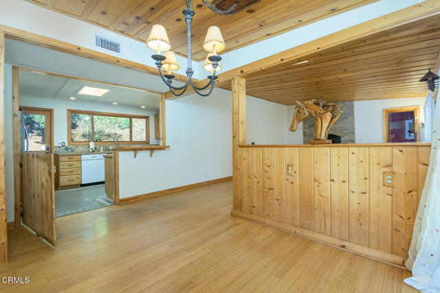 Detail Gallery Image 18 of 75 For 11461 Riverwood Dr, Sunland,  CA 91040 - 3 Beds | 2 Baths