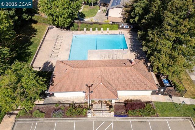2787 Morgan Dr, San Ramon CA: https://media.crmls.org/mediaz/3a7a6c35-5ad0-4df0-b864-bd7cf5696cf1.jpg