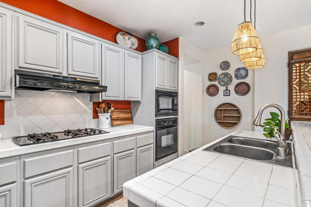 79756 Cassia Street, La Quinta CA: https://media.crmls.org/mediaz/3a7aa8b2-c1ba-446a-9d2f-27b89d28ea20.jpg
