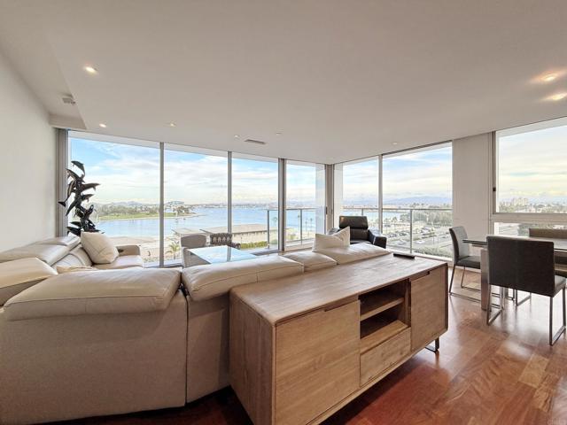 Detail Gallery Image 4 of 35 For 1810 Avenida Del Mundo #503,  Coronado,  CA 92118 - 3 Beds | 3 Baths