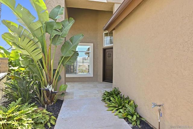 Detail Gallery Image 2 of 35 For 1035 Park Meadows Rd, Chula Vista,  CA 91915 - 3 Beds | 2/1 Baths