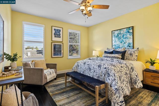 239 Marina Village Rd, Benicia CA: https://media.crmls.org/mediaz/3a7c1f28-5b29-400d-bc1b-2db826d1bab3.jpg