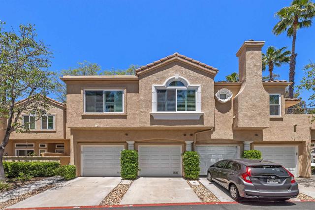 11320 Camino Playa Cancun, San Diego CA: https://media.crmls.org/mediaz/3a7dae30-5e5c-4cf9-9700-6dd917931eab.jpg