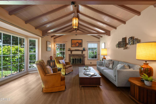 Detail Gallery Image 5 of 52 For 2232 Brigden Rd, Pasadena,  CA 91104 - 2 Beds | 2 Baths