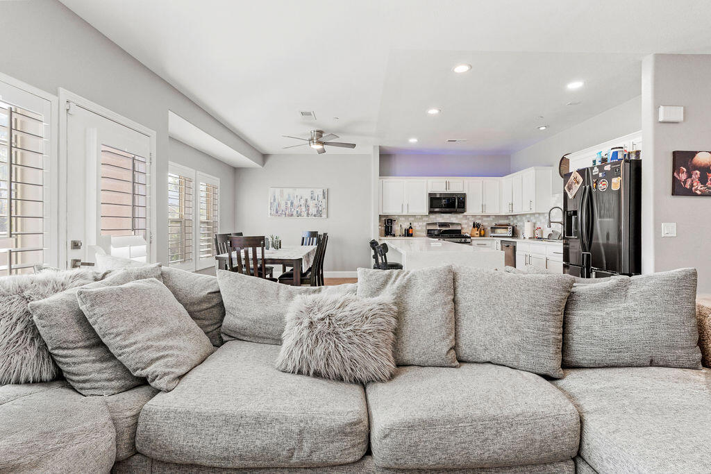 67687 Duchess Road #204