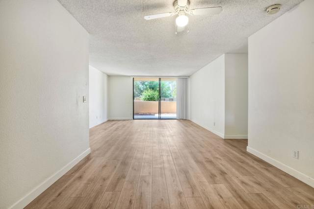 Detail Gallery Image 4 of 27 For 6180 Agee Street #159,  –,  CA 92122 - 2 Beds | 1 Baths