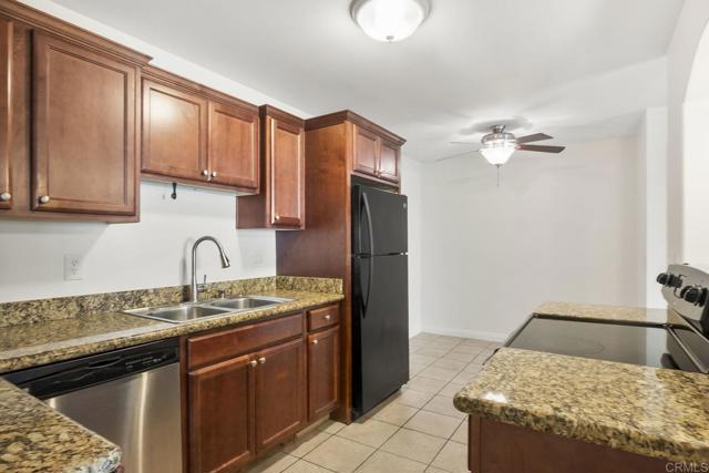 Detail Gallery Image 10 of 30 For 550 Graves Ave #16,  El Cajon,  CA 92020 - 2 Beds | 2 Baths