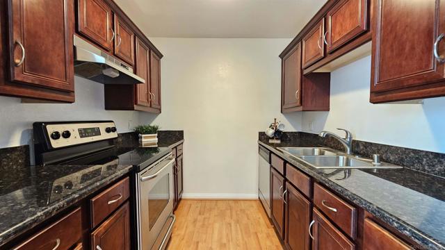 5252 Orange Ave, San Diego CA: https://media.crmls.org/mediaz/3a7f4b0b-78b4-4b24-9fb9-9908ded11513.jpg