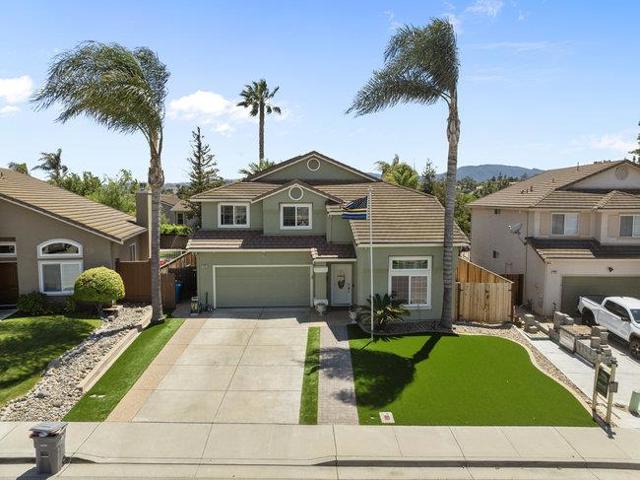 1650 Mimosa Street, Hollister CA: https://media.crmls.org/mediaz/3a7f4efb-44b4-4d46-95e5-9cd39ad33772.jpg