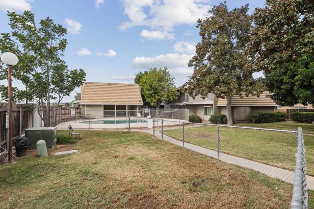 166 N 1st st, El Cajon CA: https://media.crmls.org/mediaz/3a7f545e-c38f-4197-bd9a-3ca88e9819f7.jpg