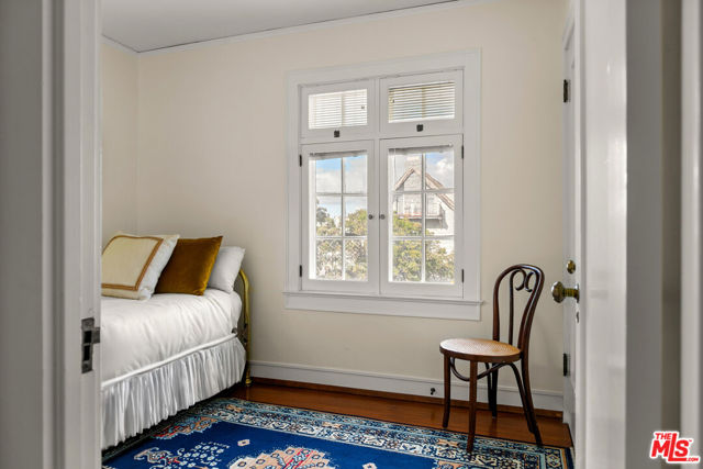 3162 2nd Avenue, San Diego CA: https://media.crmls.org/mediaz/3a7f8922-aeff-4de9-b12e-bcf363636410.jpg