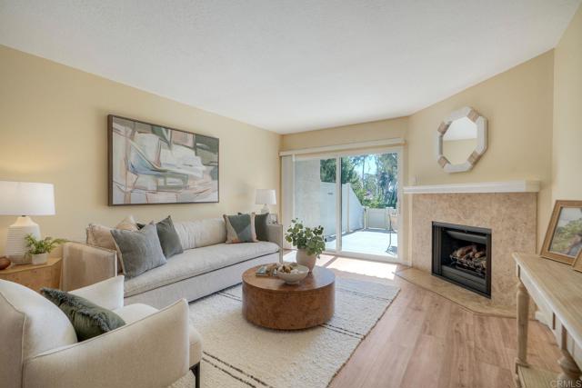 220 S Shorehang Lane, Encinitas CA: https://media.crmls.org/mediaz/3a7f8cff-0179-4bb0-890a-3093dbdca6a9.jpg