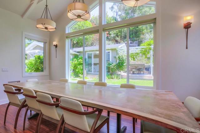 Detail Gallery Image 13 of 55 For 907 Poppy Lane, Carlsbad,  CA 92011 - 4 Beds | 4 Baths