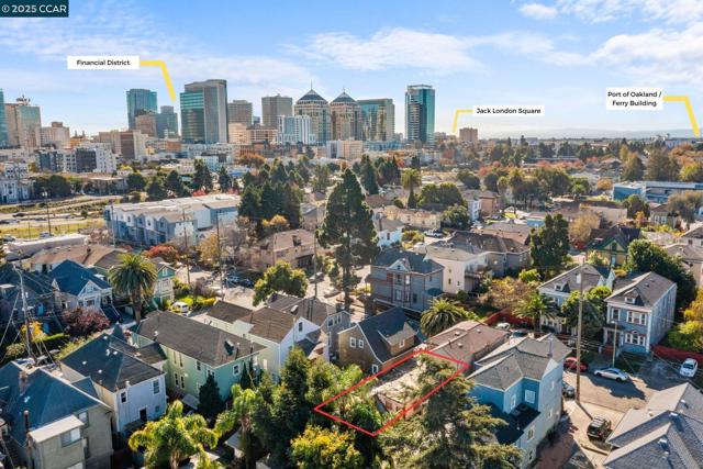 814 20th Street, Oakland CA: https://media.crmls.org/mediaz/3a7fce82-c001-40d3-b985-564816b5fe99.jpg