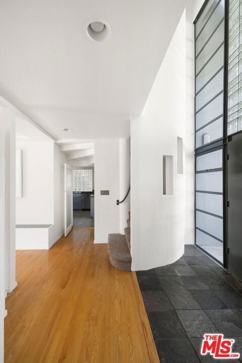 2477 Canyon Oak Drive, Los Angeles CA: https://media.crmls.org/mediaz/3a809eda-0f0a-4083-9f65-b78d47335048.jpg