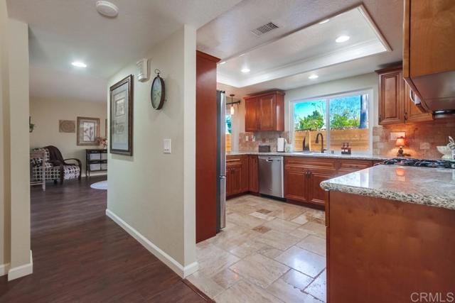 Detail Gallery Image 16 of 63 For 1023 Mimosa Ave, Vista,  CA 92081 - 4 Beds | 2/1 Baths